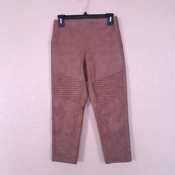 7 FOR ALL MANKIND capri legging size M coffee color Pleated Knit High Waist Moto - Picture 3 of 16